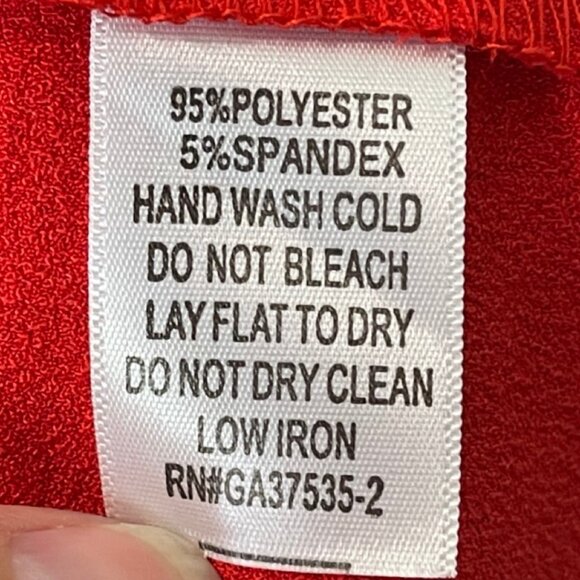 MONTEAU | Junior's Red Scalloped Hem Sleeveless Romper | Size L - Picture 11 of 13